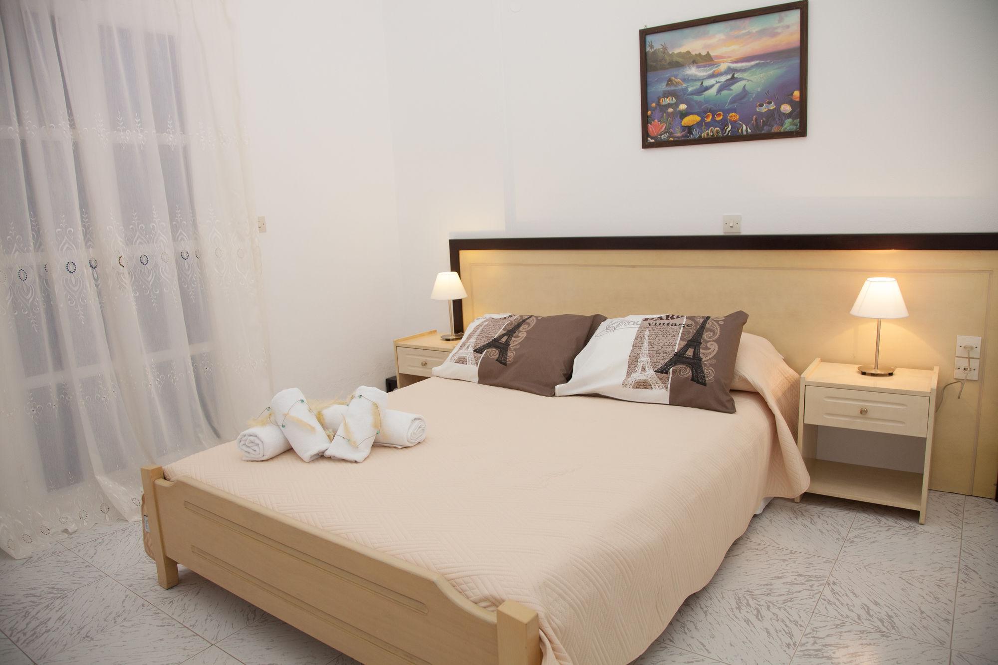 Aparthotel Bella Sant Perissa  Exteriér fotografie
